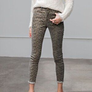 Unique Easel Khaki Olive Green Leopard Skinny Jeans Frayed Hem